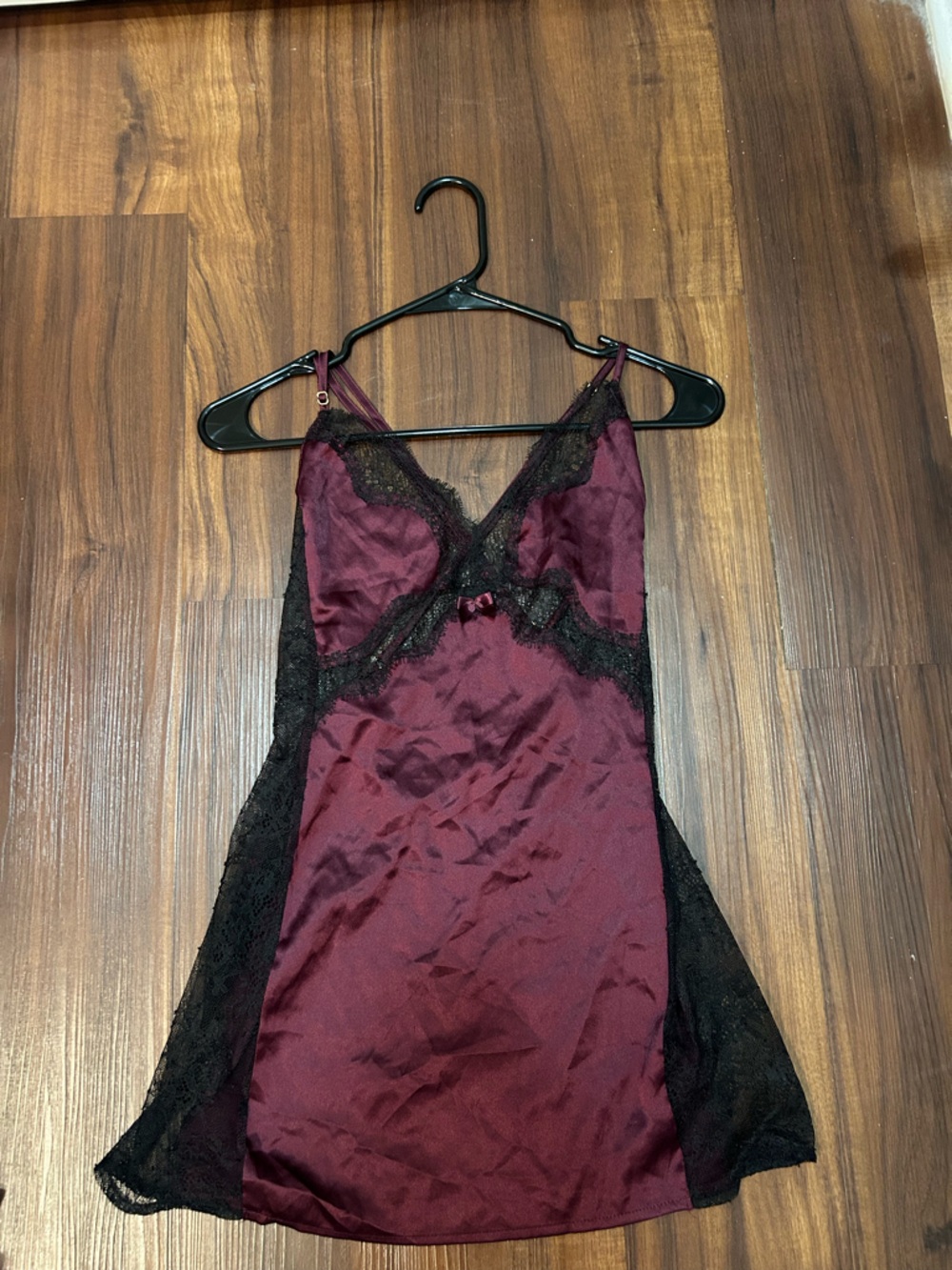 Victoria’s Secret NWOT S Burgundy Satin Black Lace Slip Dress Lingerie Mini Y2K